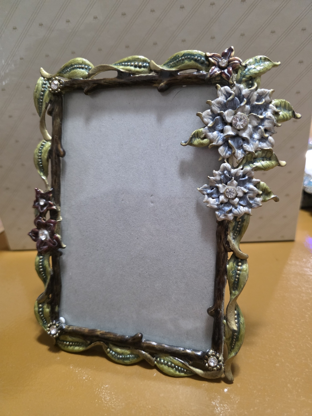 Berkeley Designs Field & Home Vintage Jeweled Floral Enamel Photo Frame 3.5x5